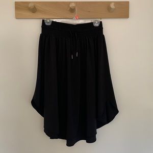 Lululemon high waisted skirt